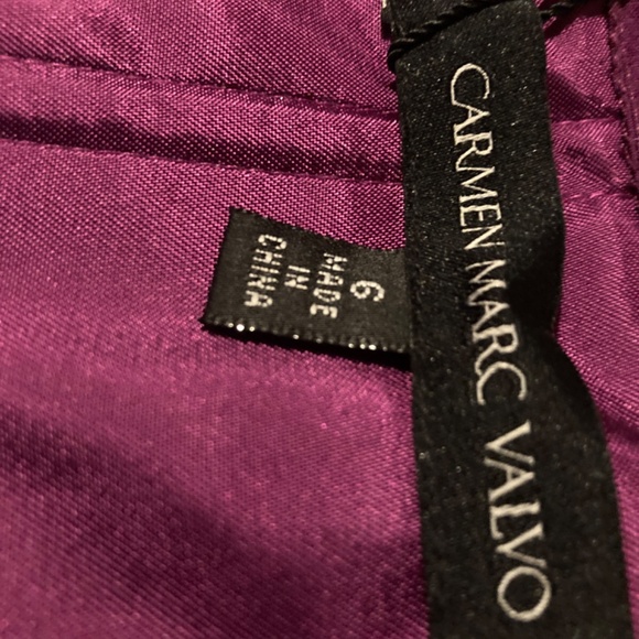 Carmen Marc Valvo Strapless Cocktail Dress, Plum, Size 6 - Picture 3 of 6